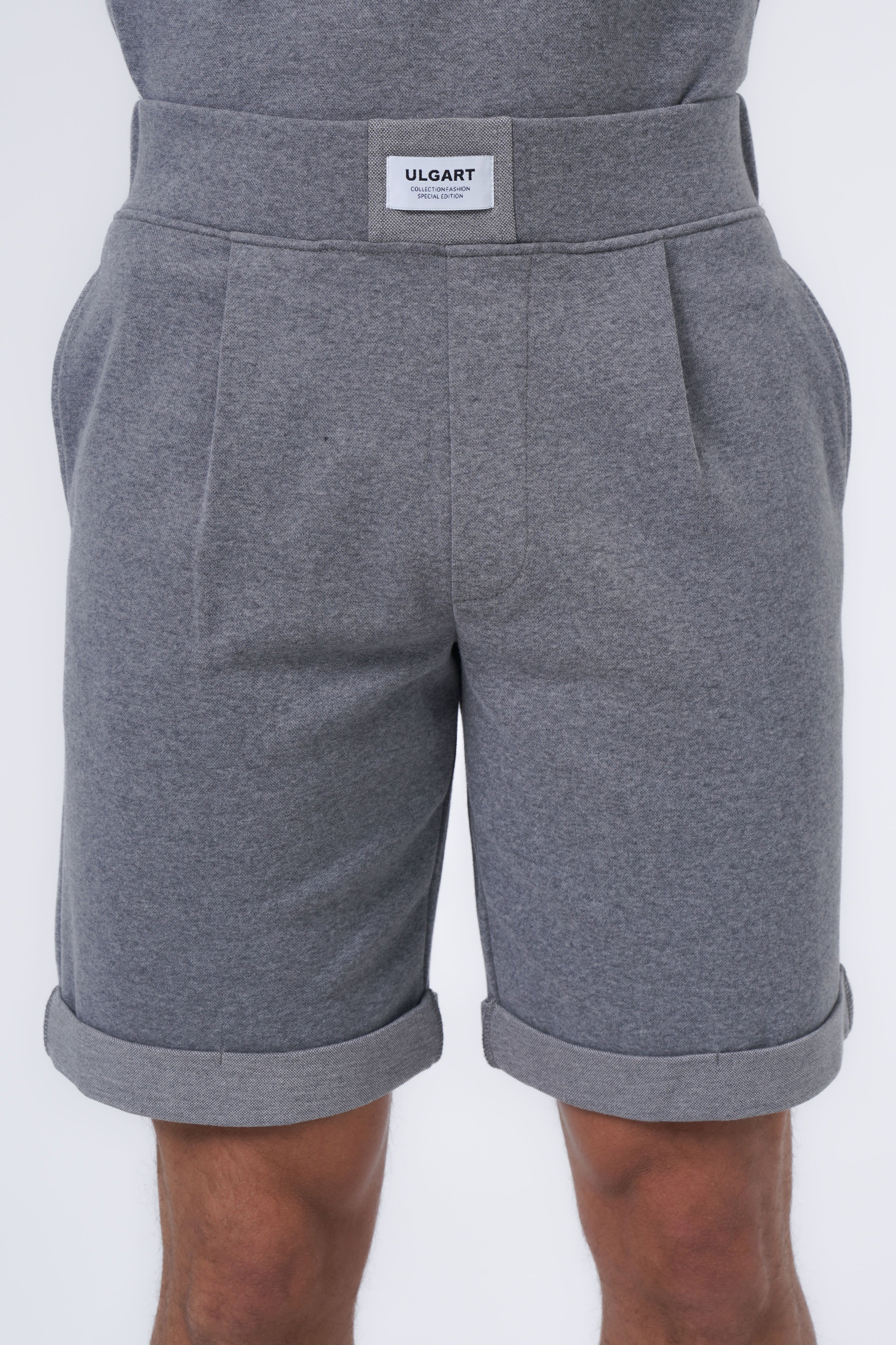 pleated short