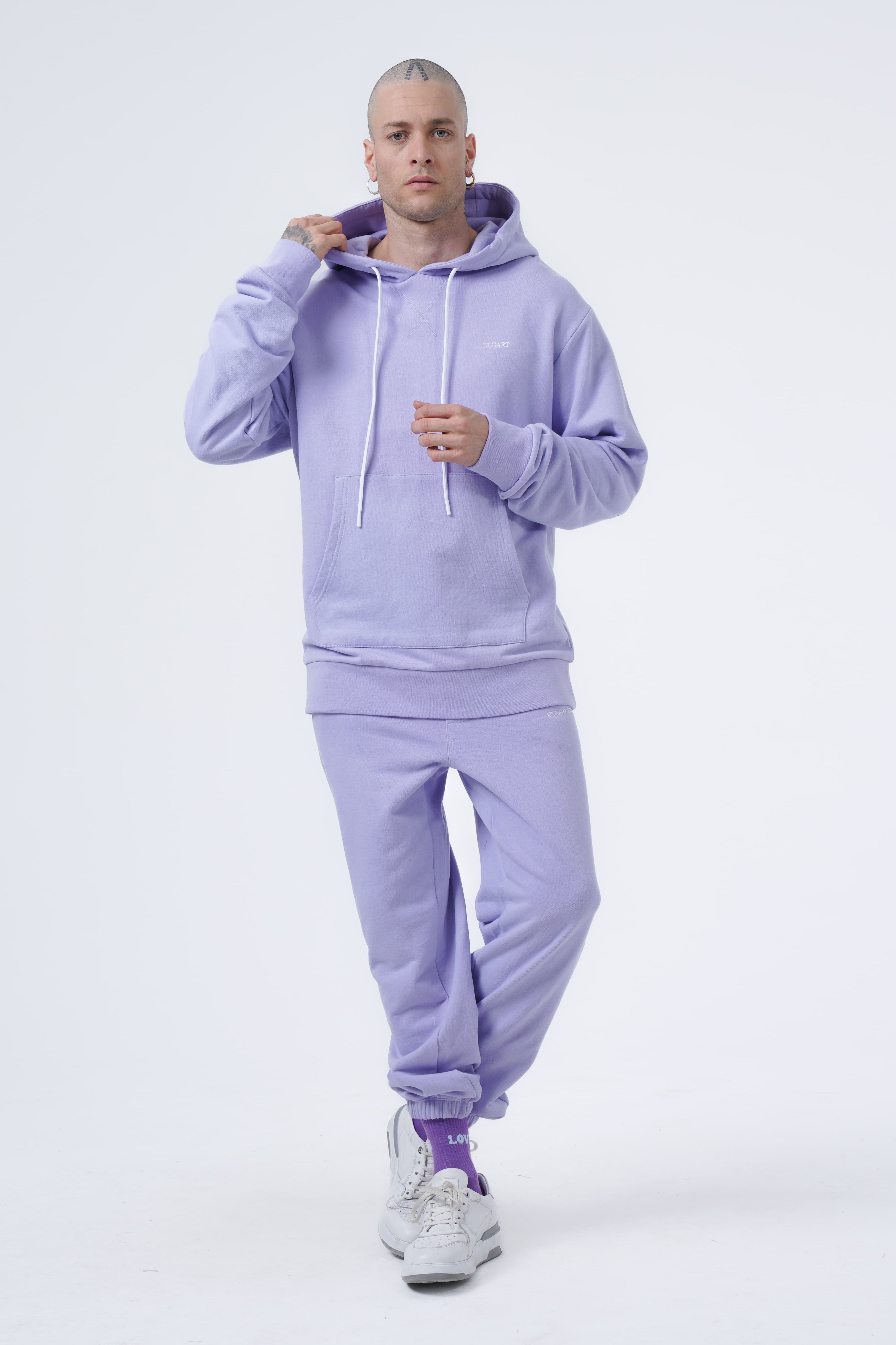 kangoroo pocket hoodie