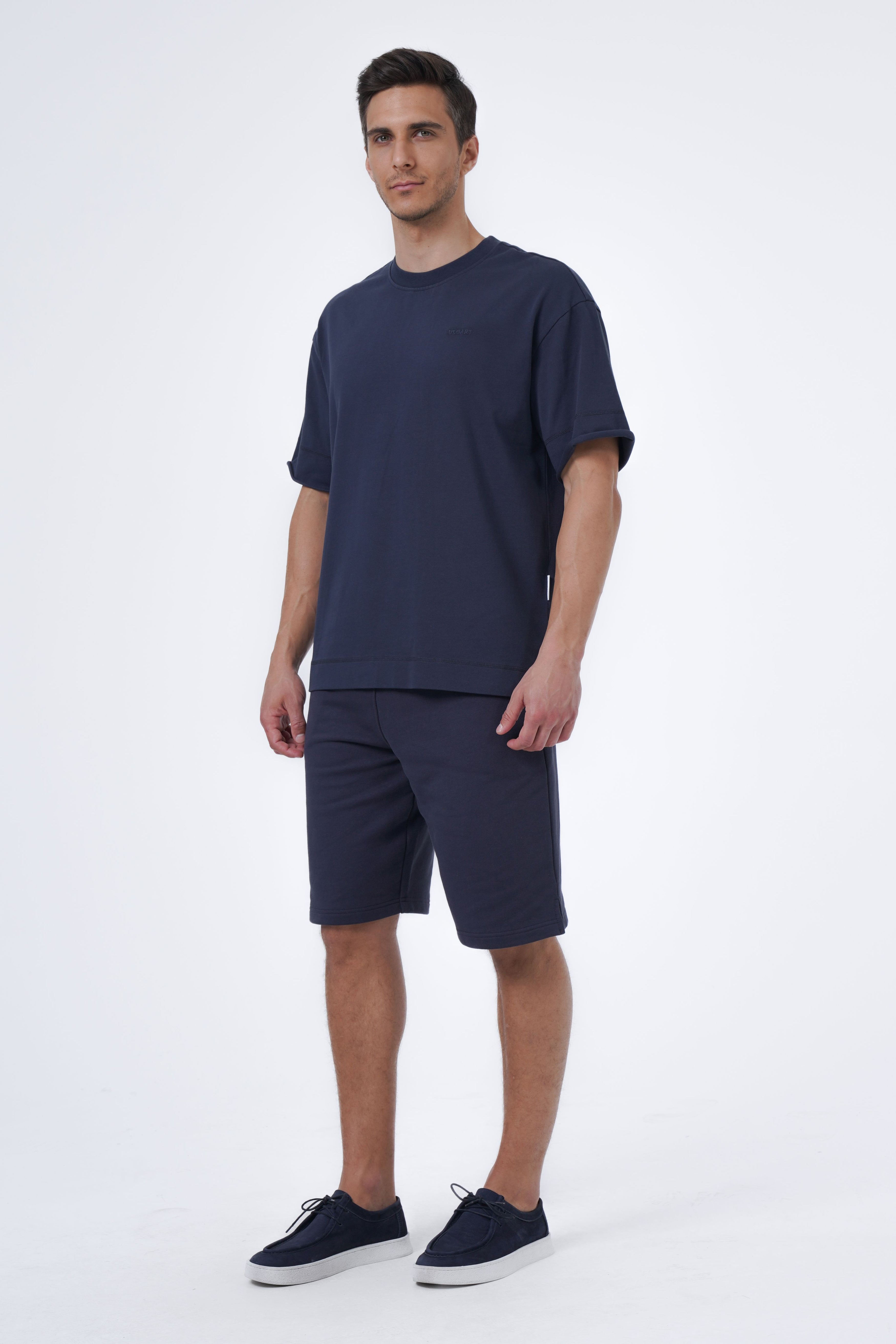 übergroßes T-Shirt