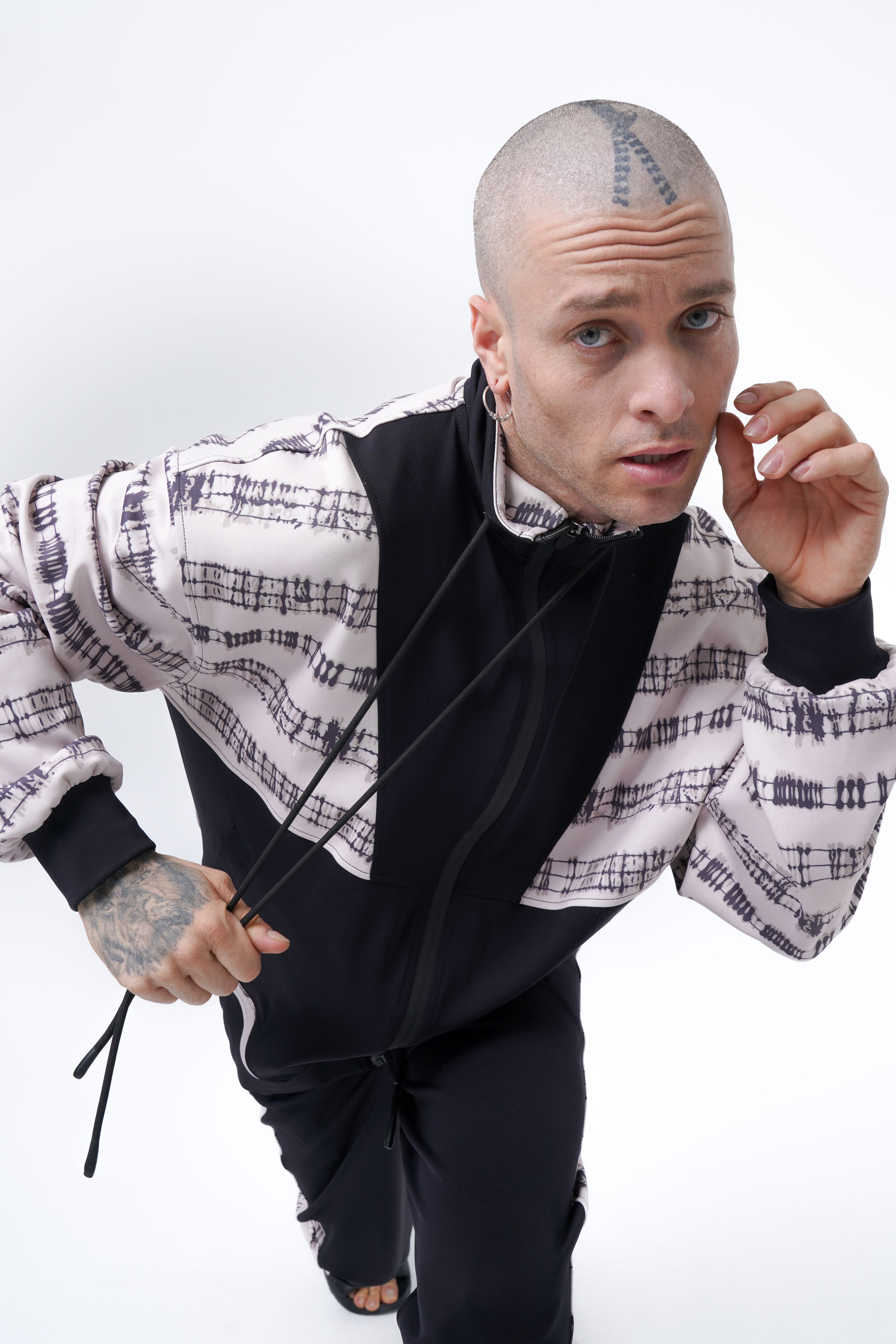 scuba wire netting printed jacket and pants set