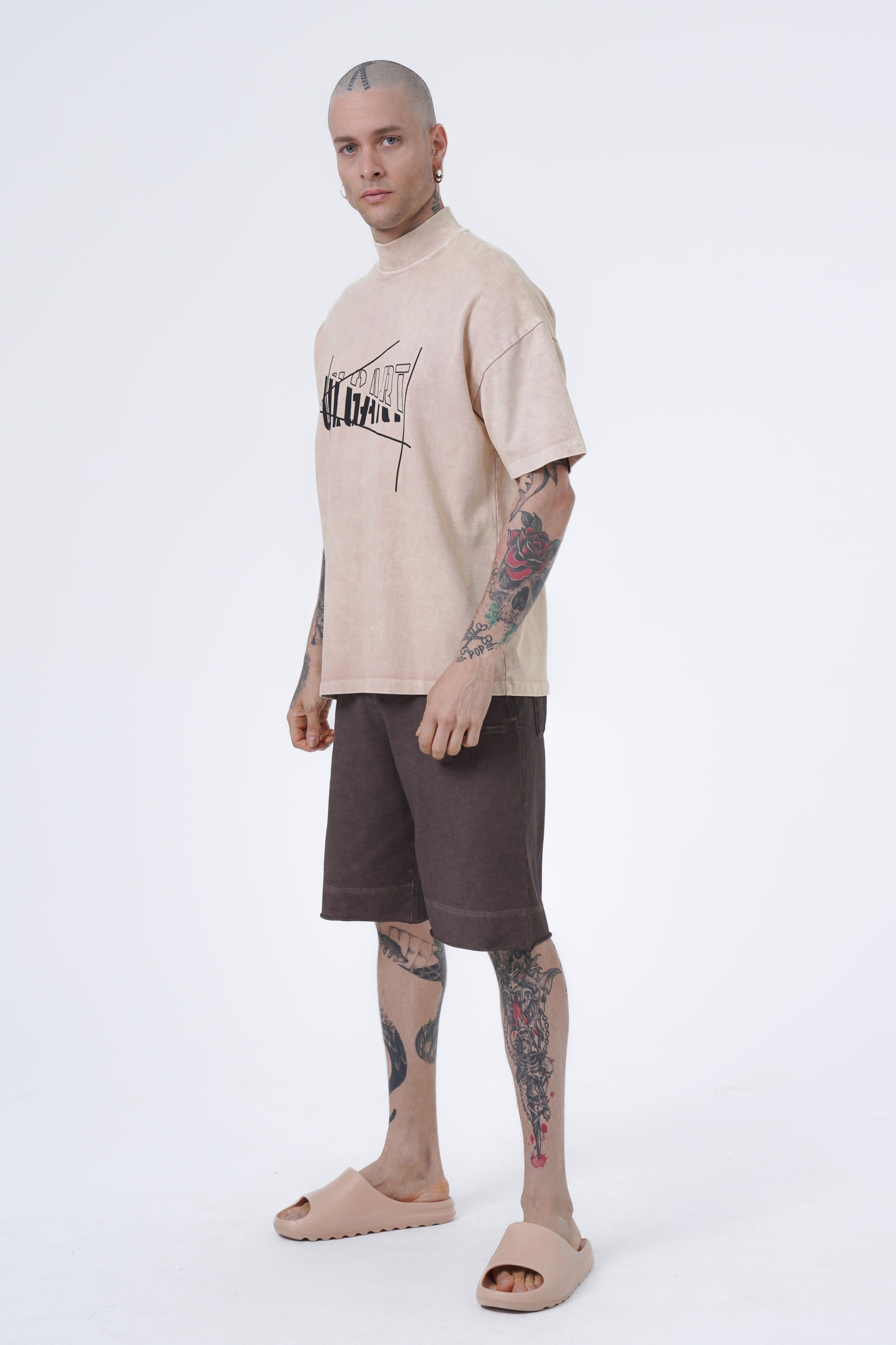 Acid wash ulgart stand neck oversized tshirt
