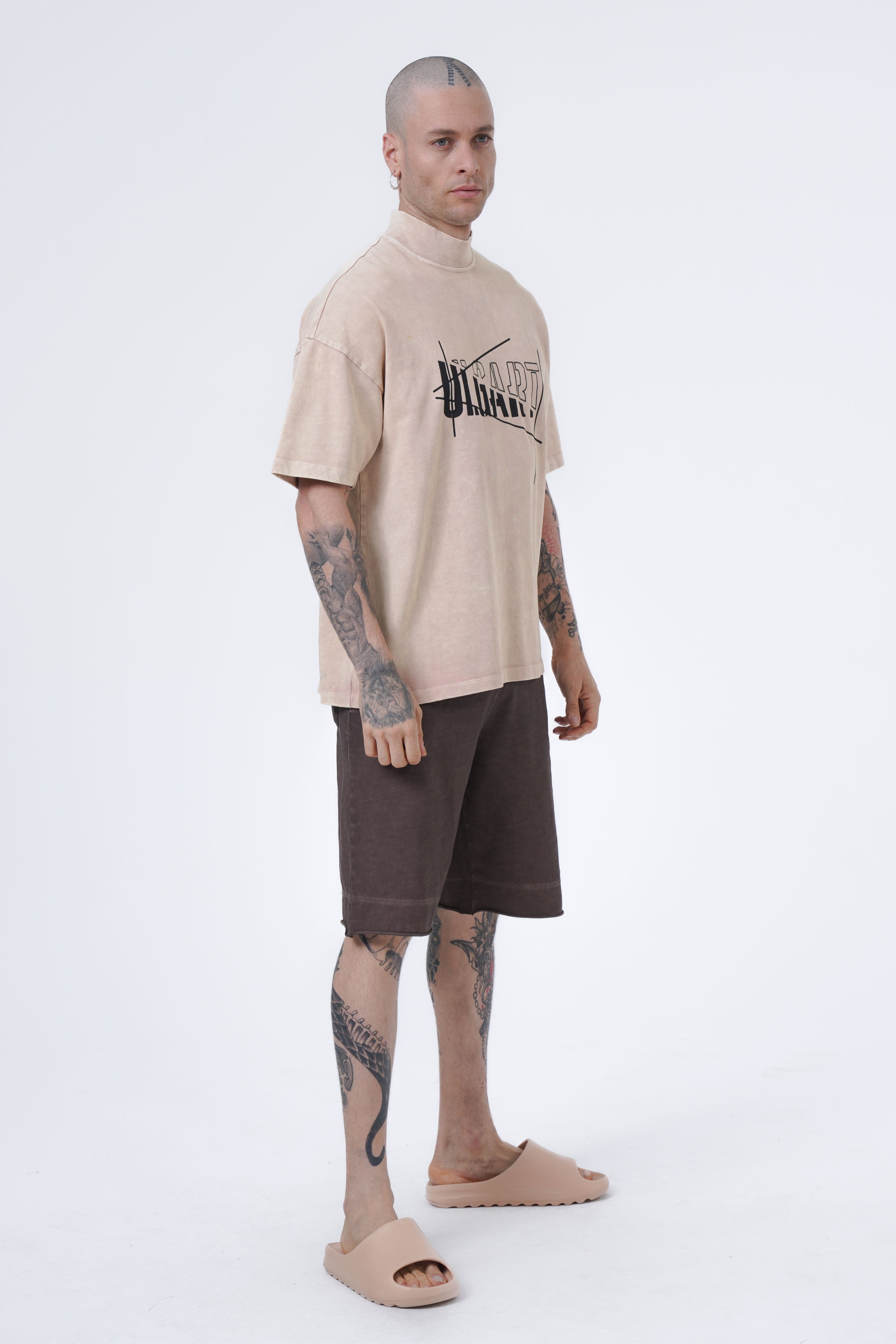 Acid wash ulgart stand neck oversized tshirt