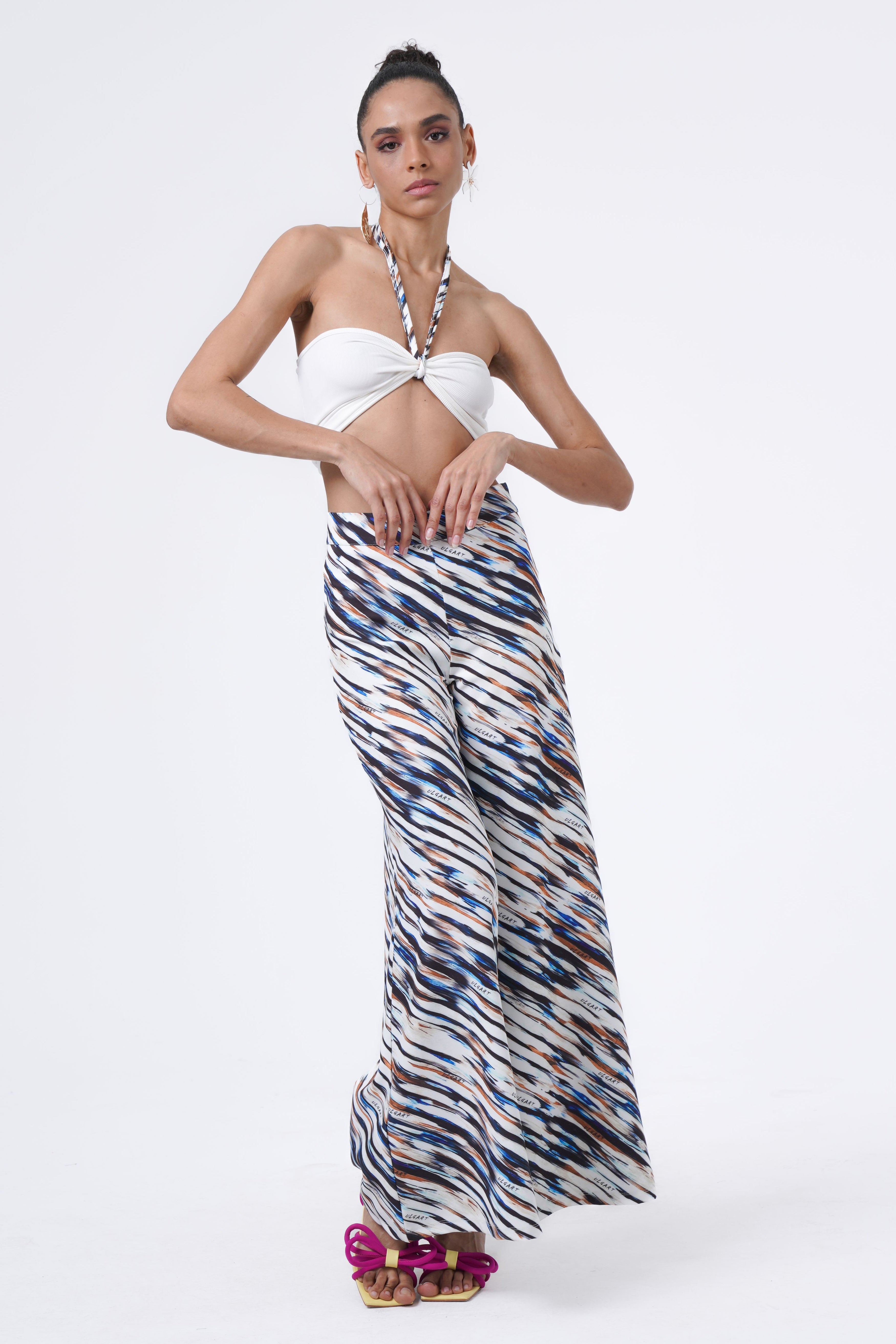 printed trousers
