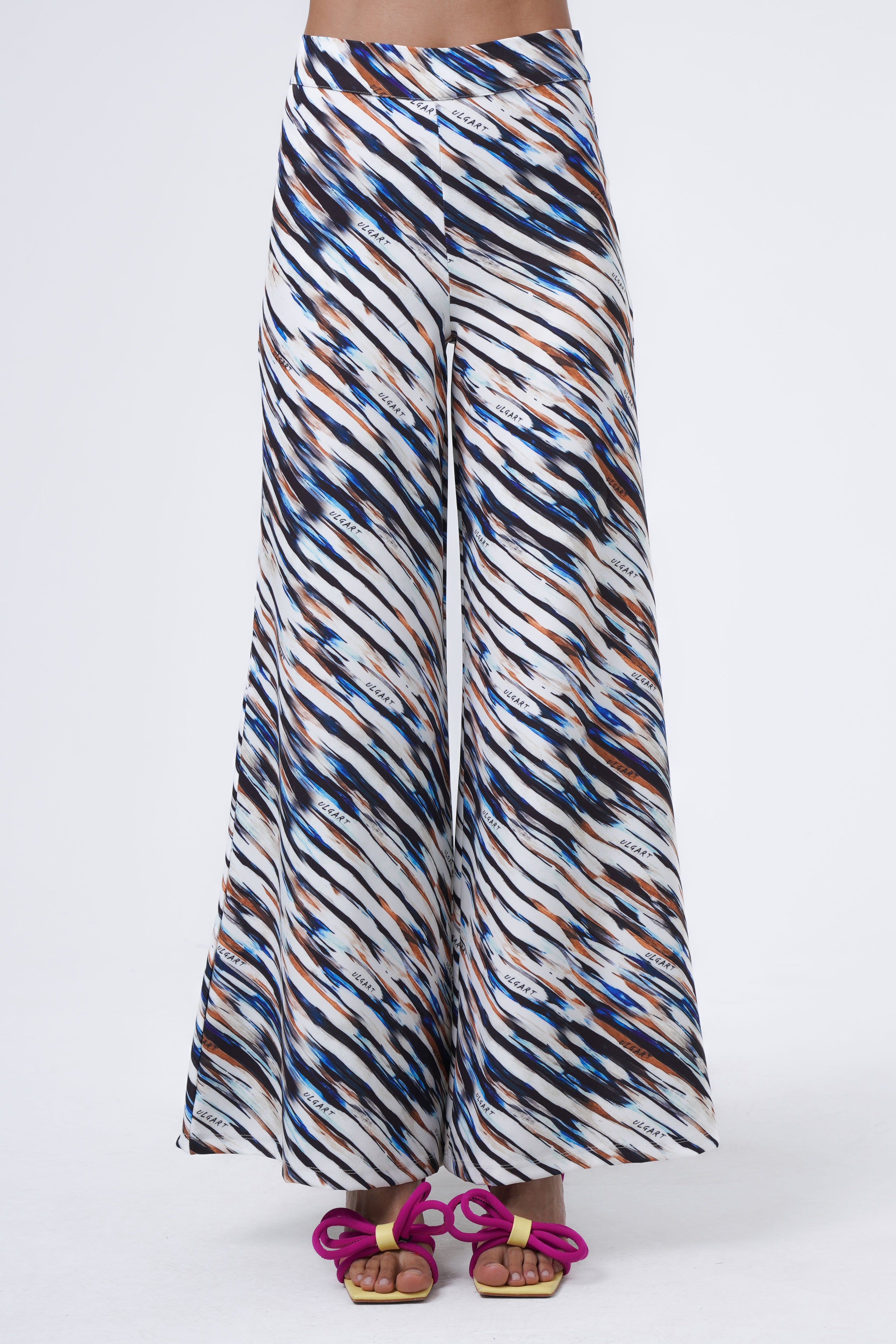 printed trousers