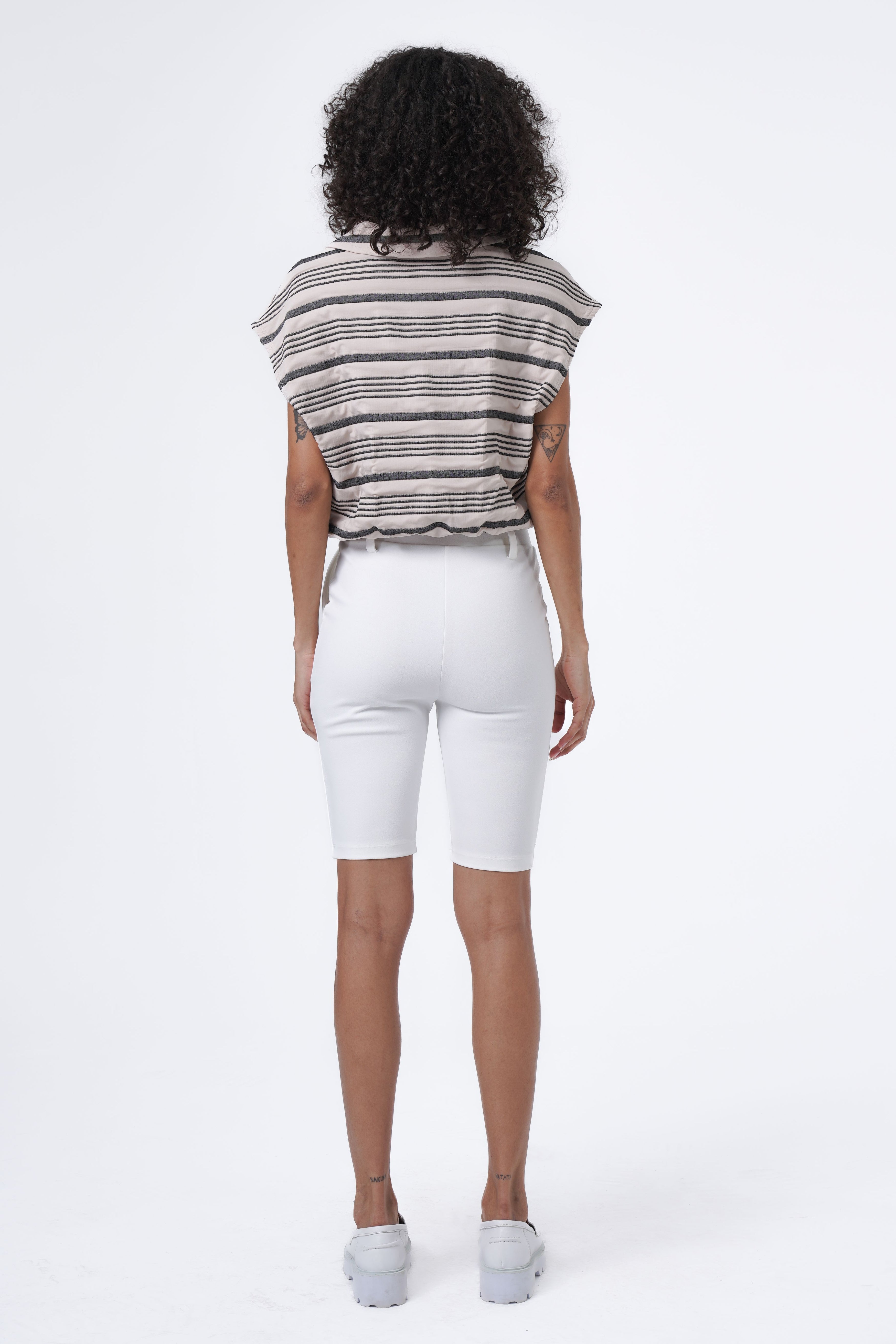 ORGANIC TEXTURED V-NECK BLOUSE