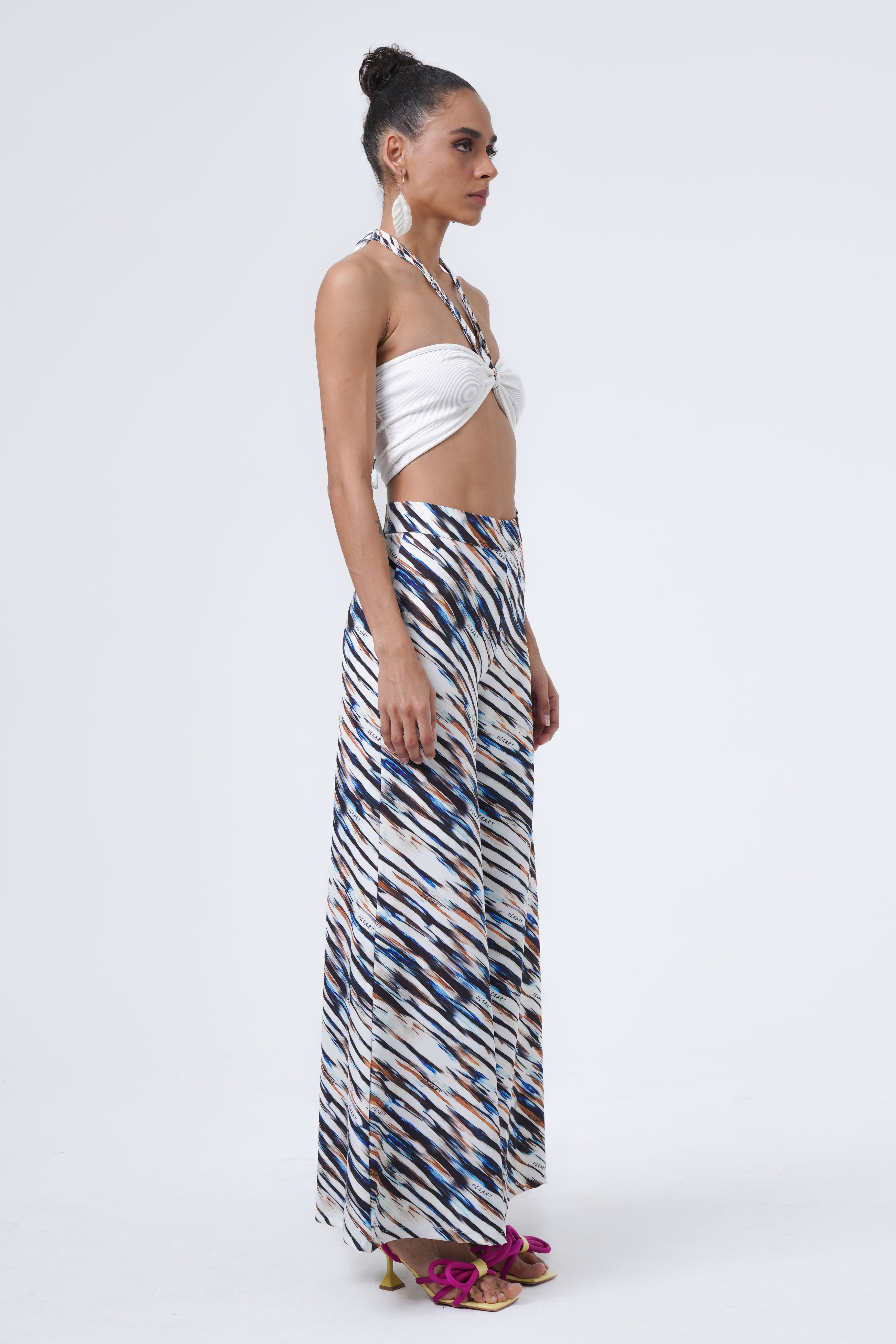 SHIRRED STRAPLESS