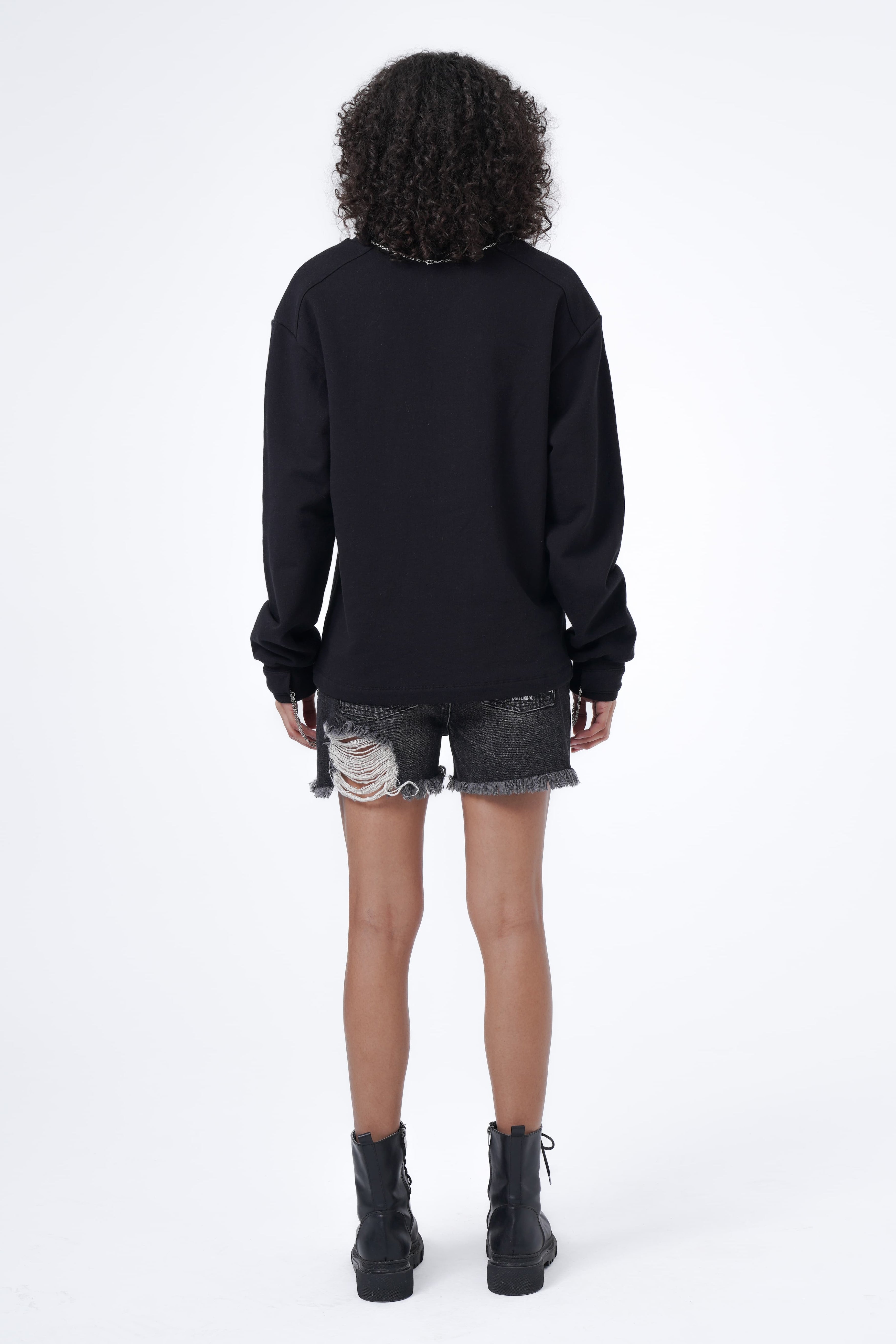 Sweatshirt mit Kettenaccessoire und Stickerei