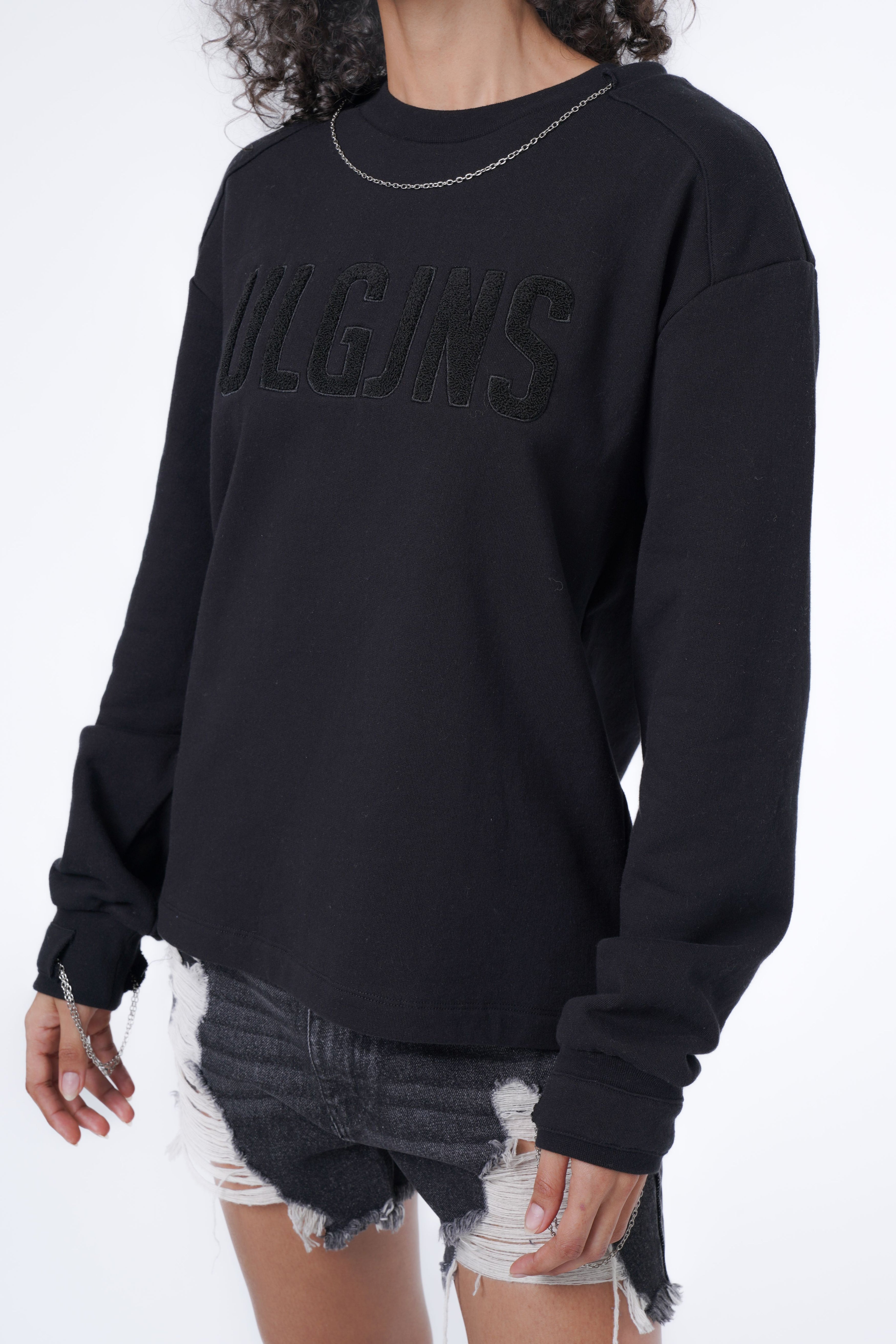 Sweatshirt mit Kettenaccessoire und Stickerei