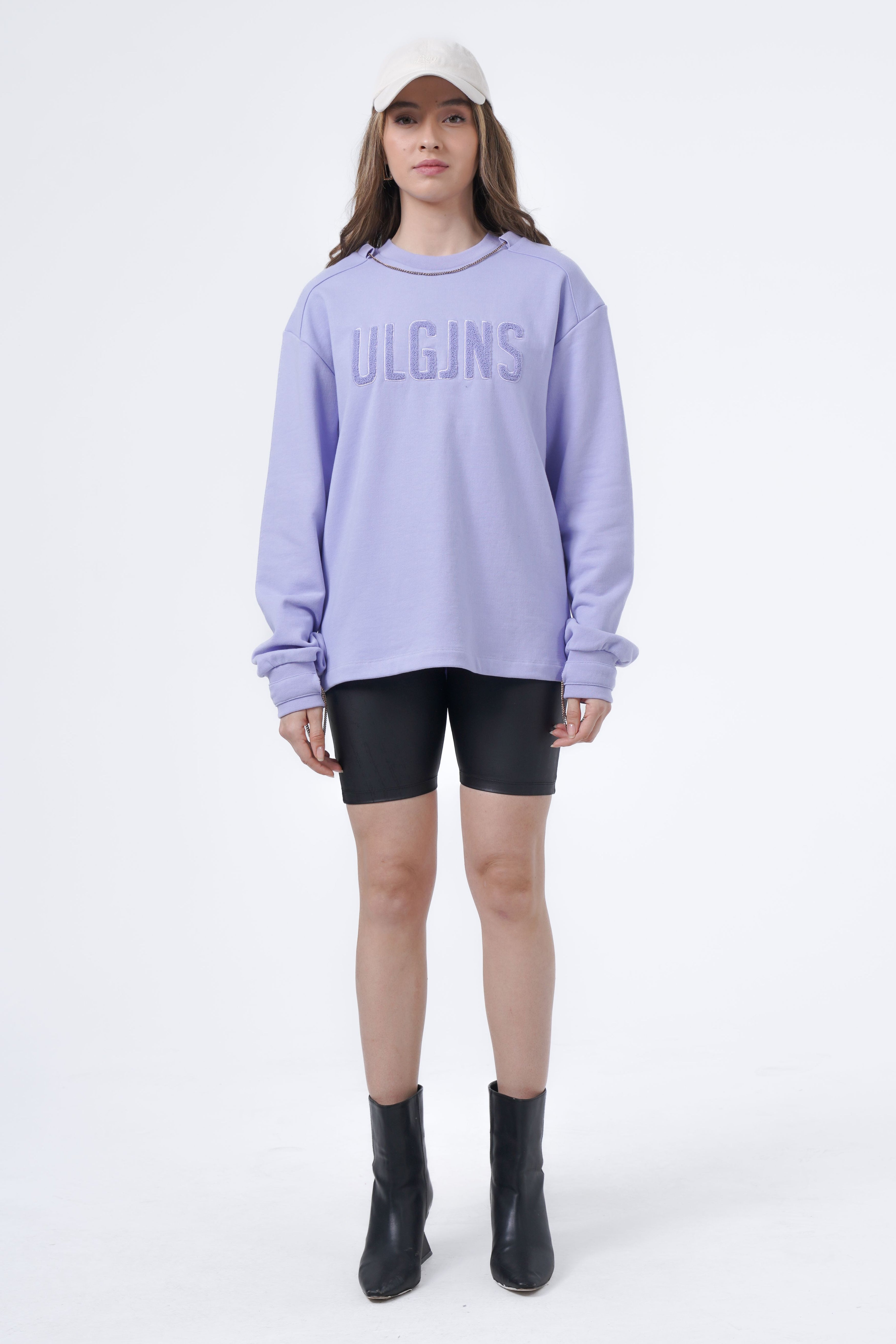 Sweatshirt mit Kettenaccessoire und Stickerei
