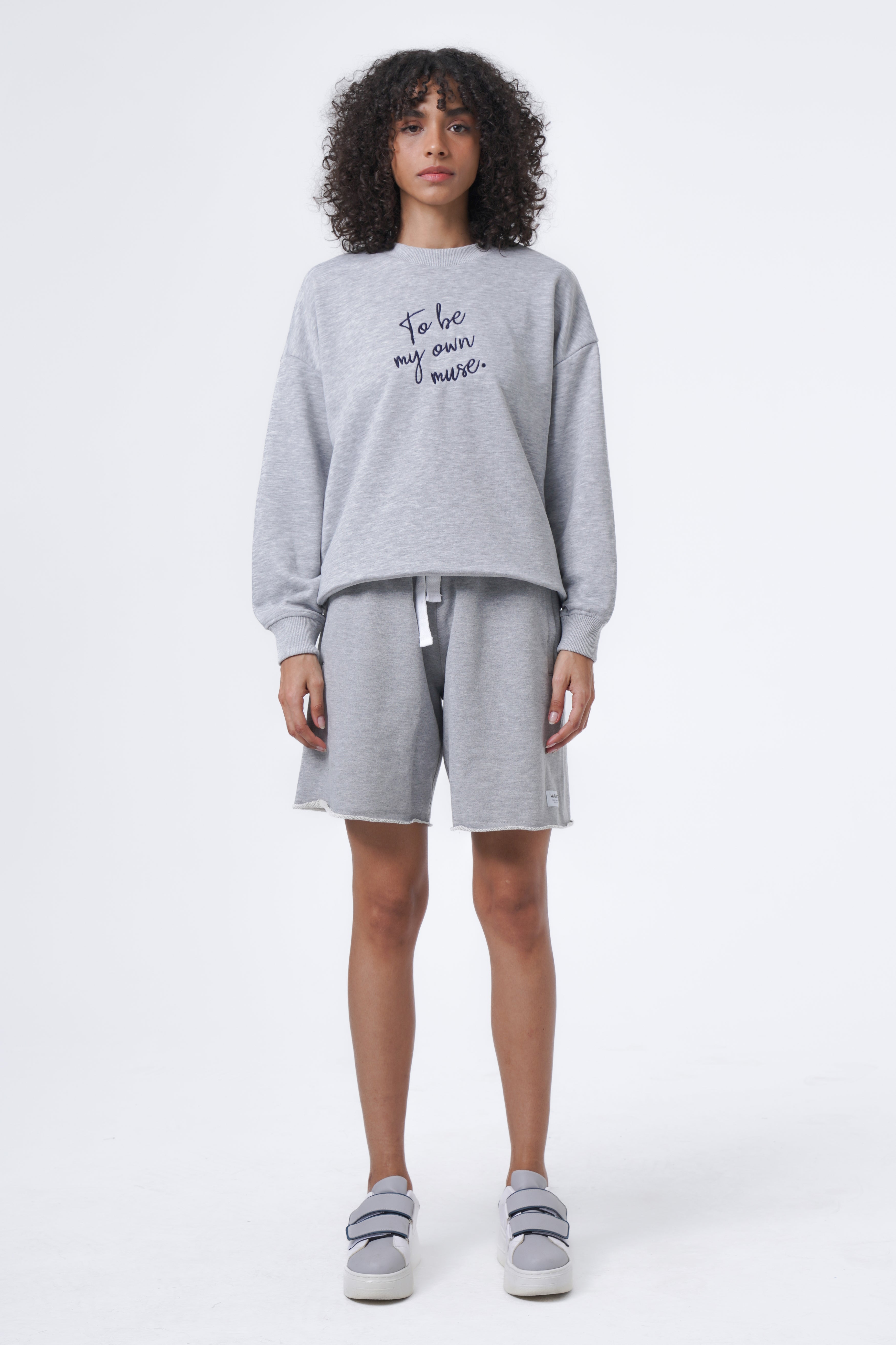 embroidery detailed sweatshirt