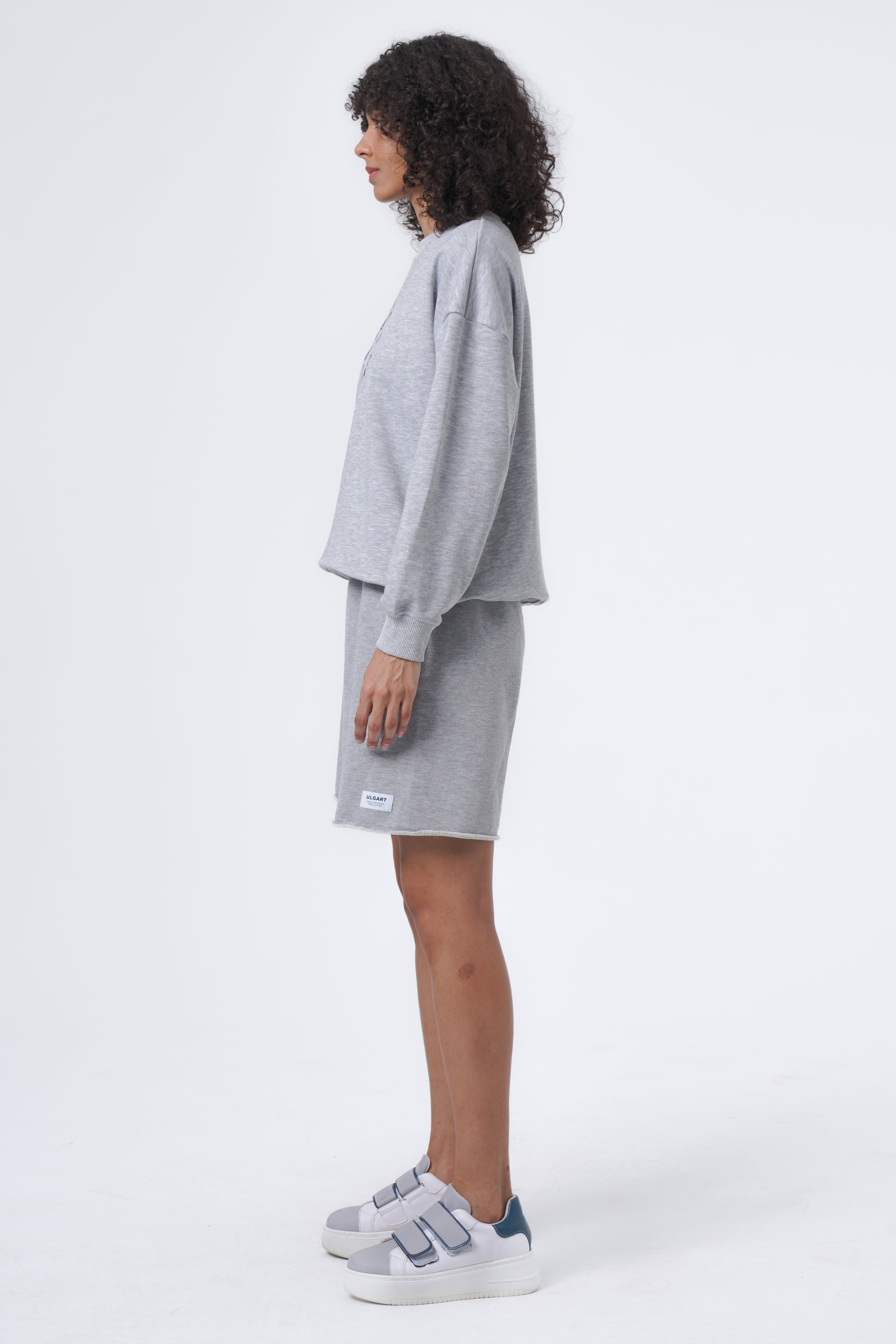 embroidery detailed sweatshirt