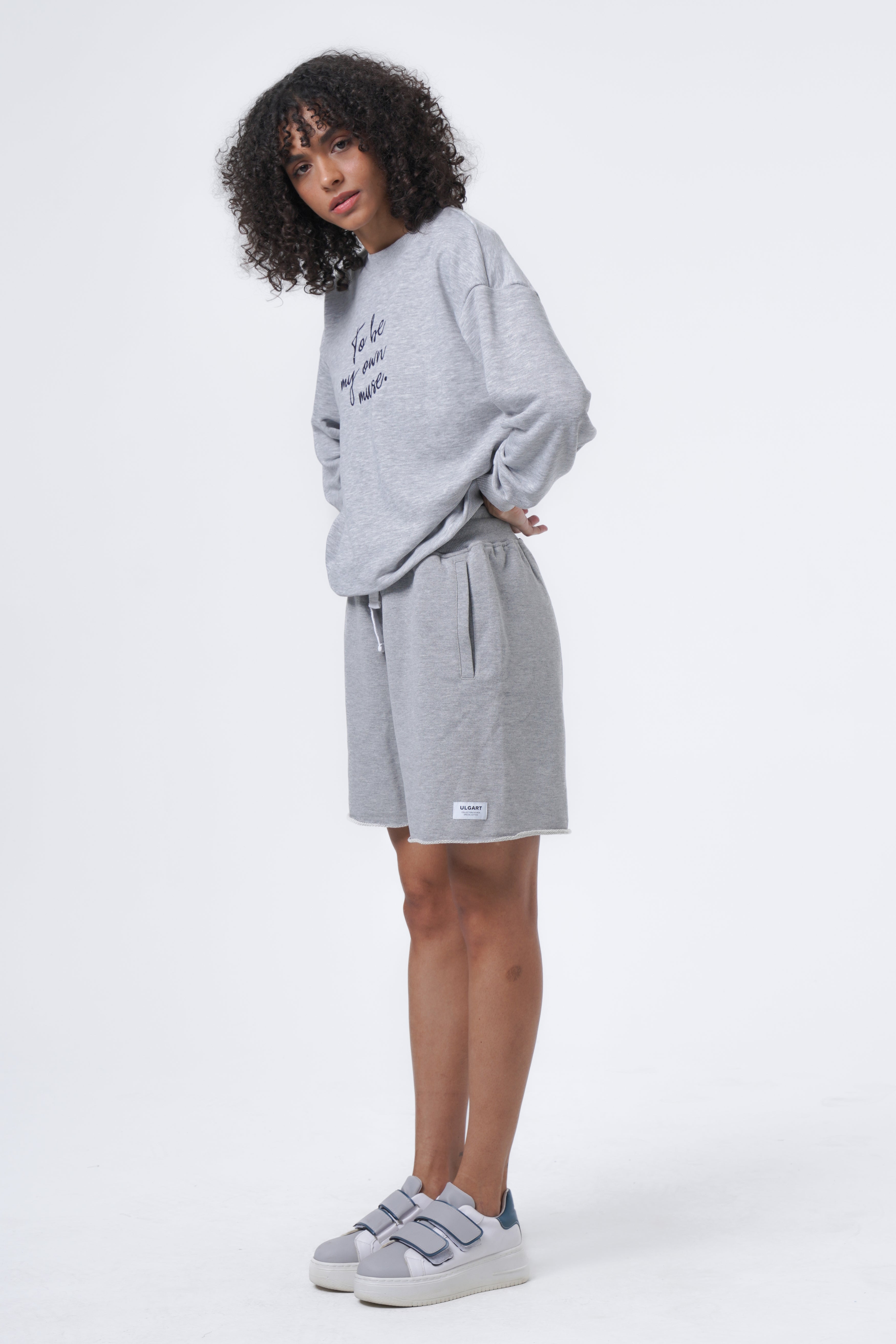 embroidery detailed sweatshirt