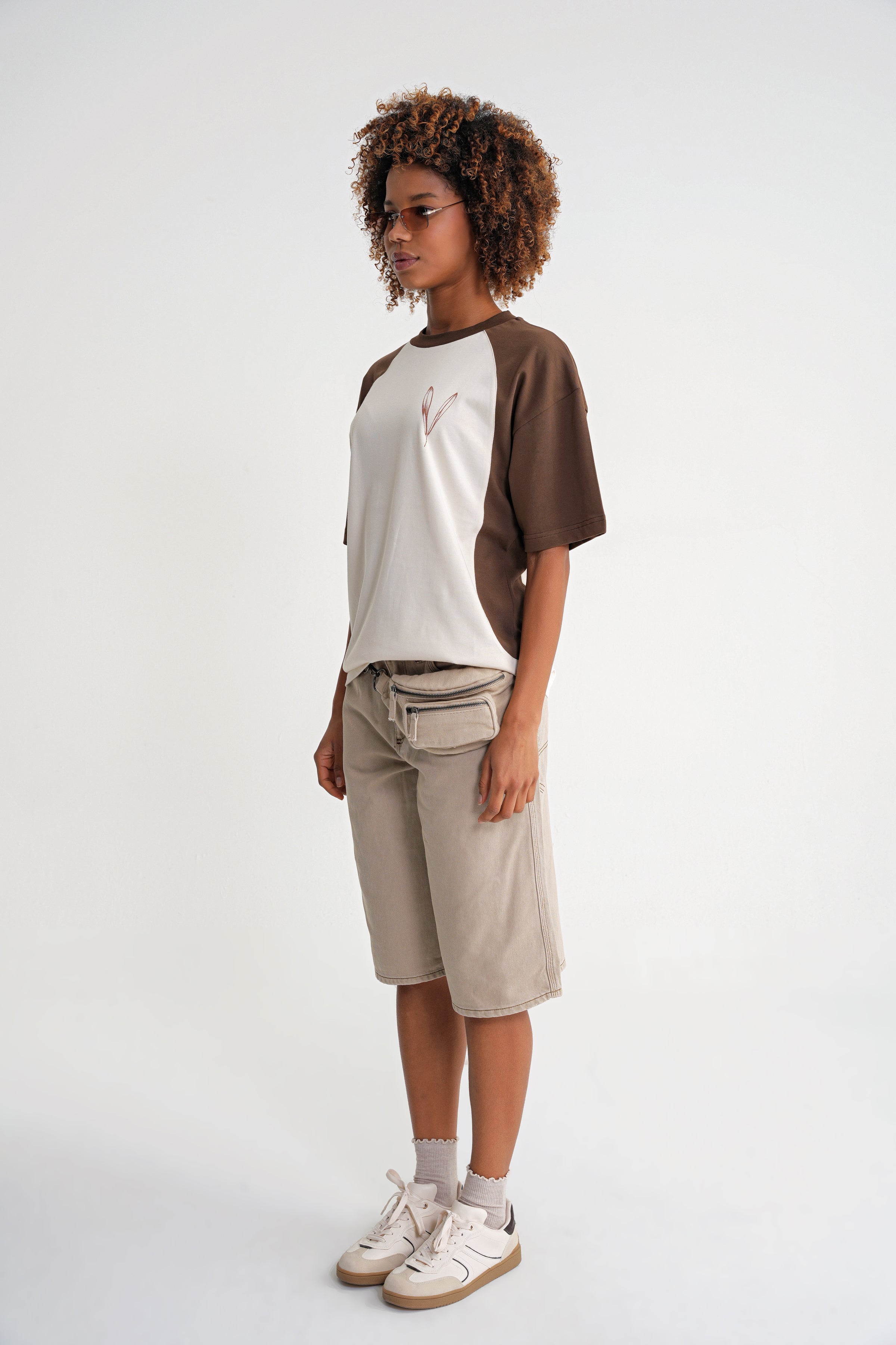 Reglan Flowers Oversize T-shirt Brown-Antik White