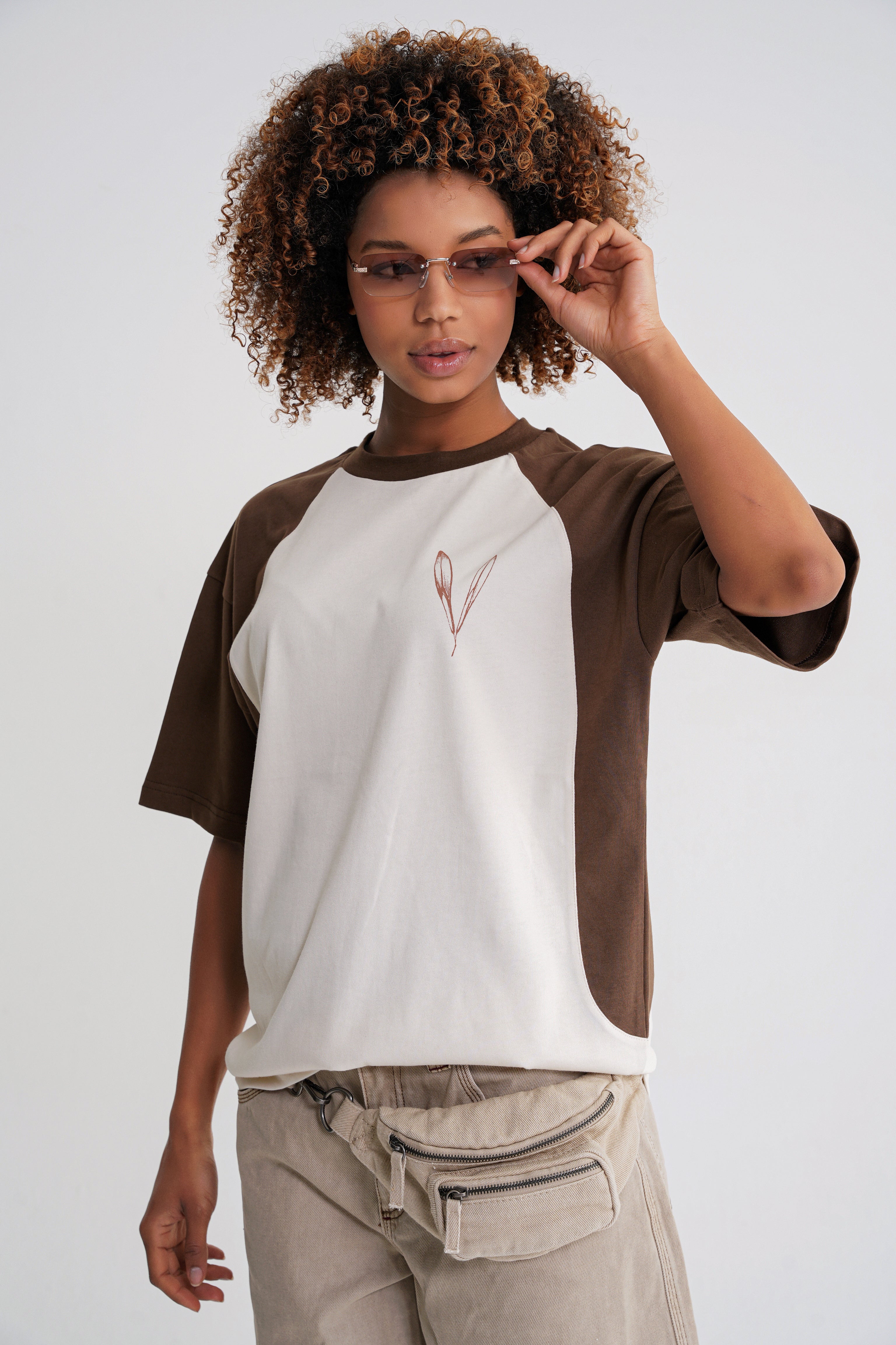 Reglan Flowers Oversize T-shirt Brown-Antik White