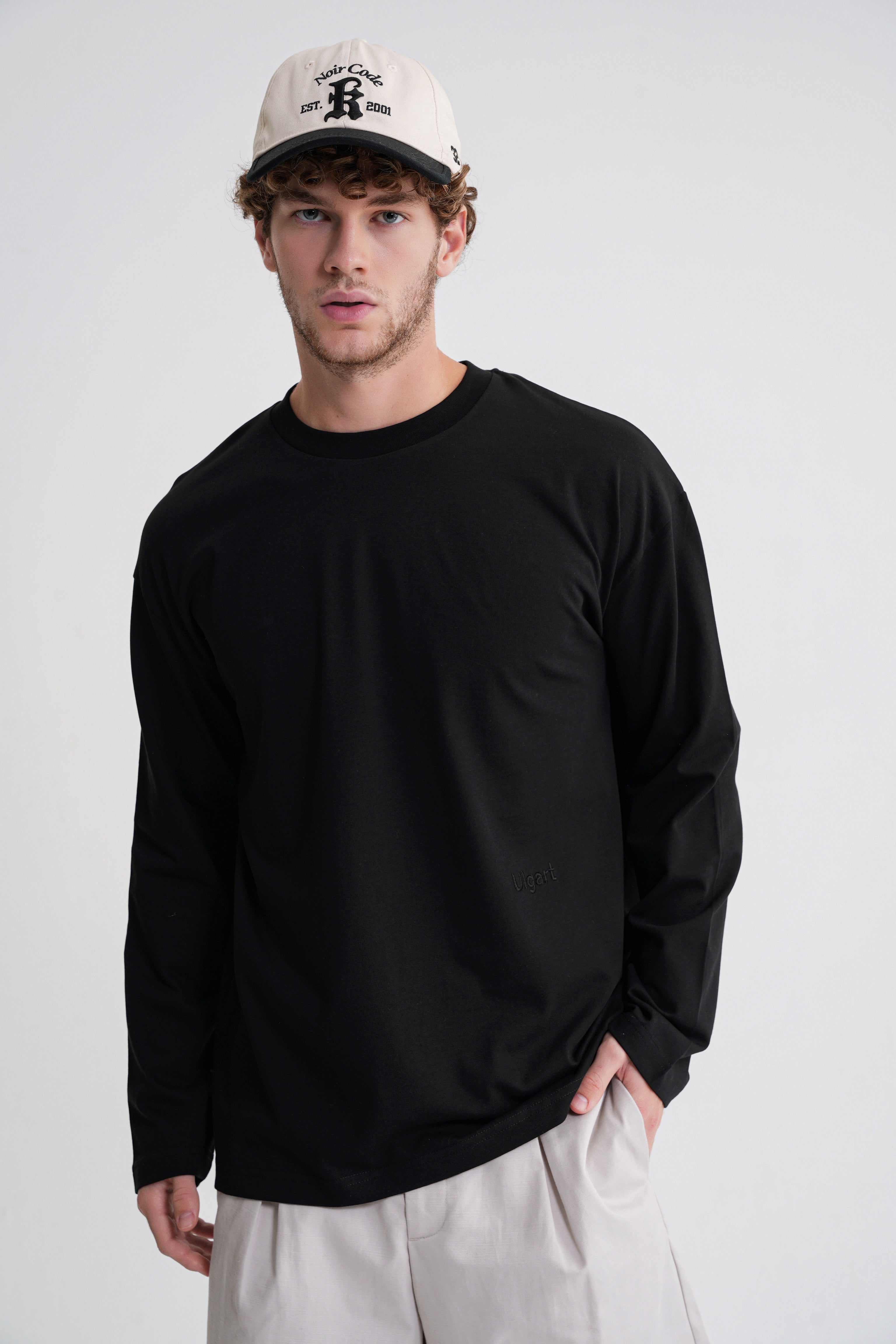Teo Man Long Sleeve Oversize  Black
