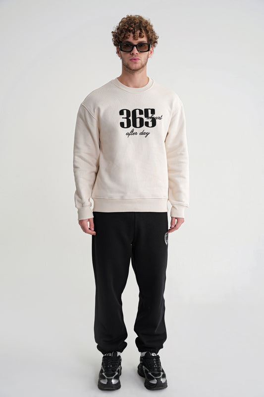 Nataly  Oversize Stickerei Sweat Antik White