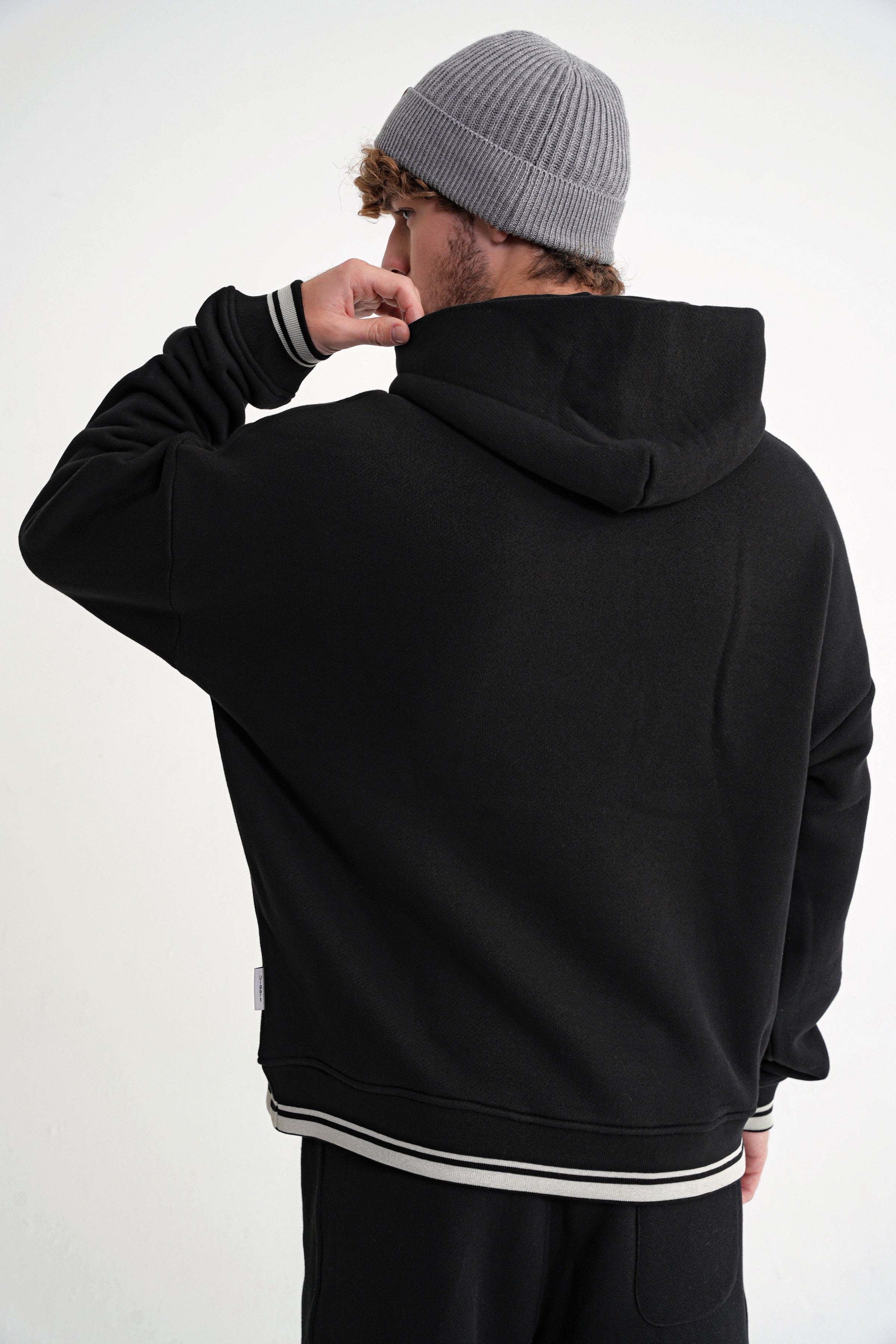 Austen  ART Oversize  Hooddie  Black