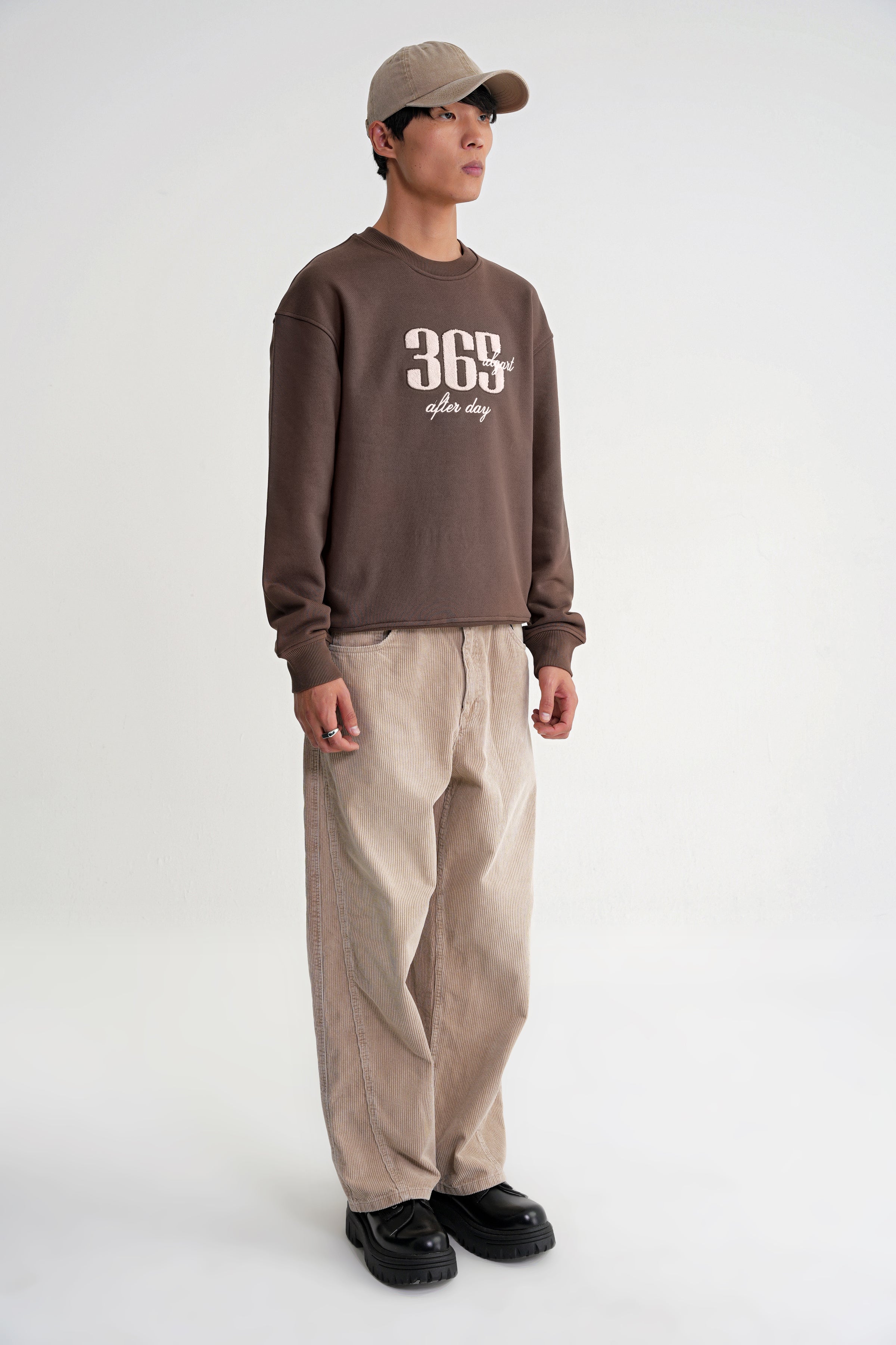 Nataly   Oversize Stickerei  Sweat   Brown