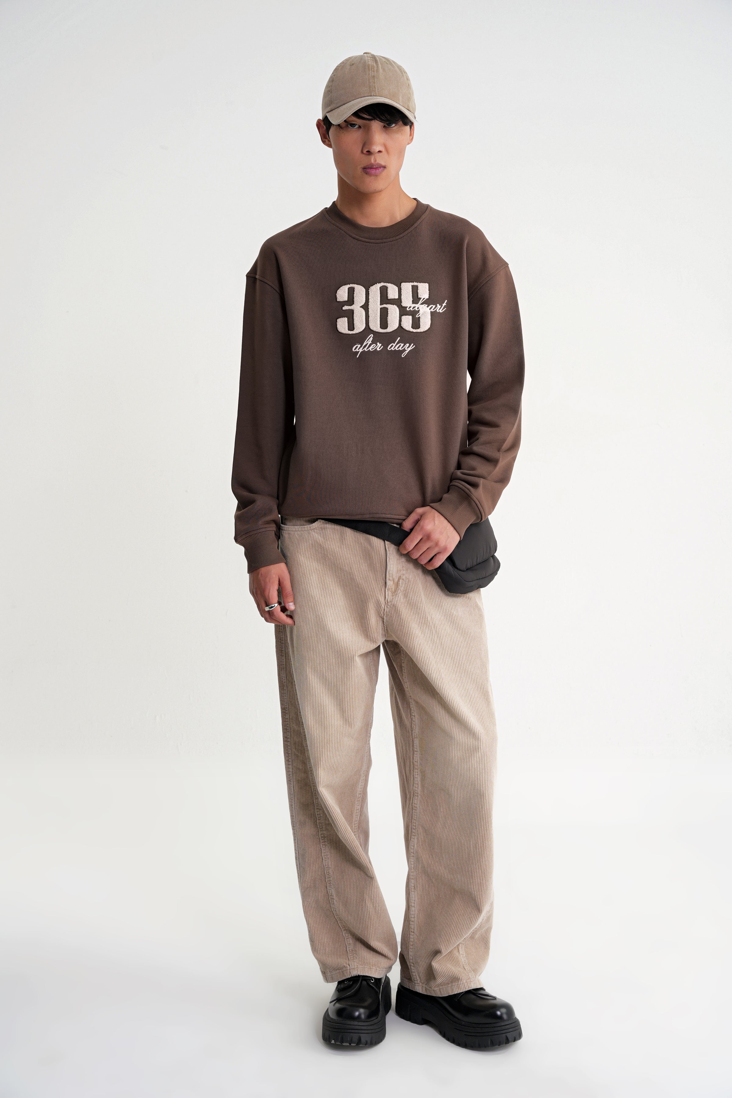 Nataly   Oversize Stickerei  Sweat   Brown