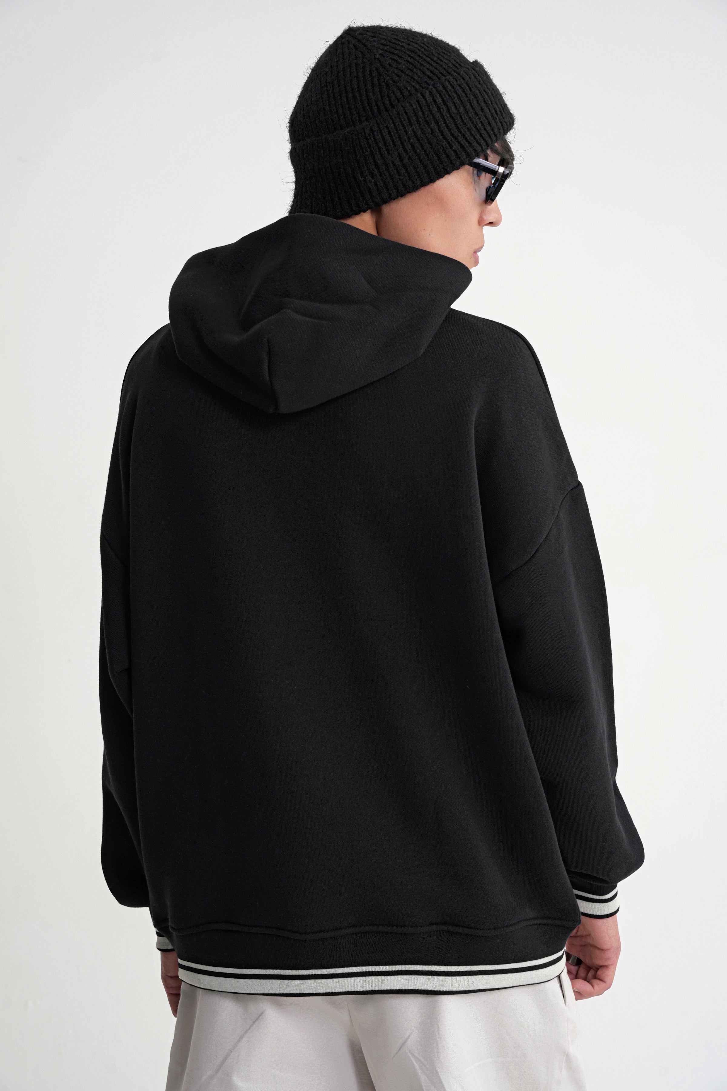 Austen  ART Oversize  Hooddie  Black